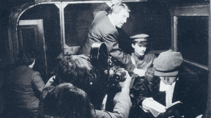 Меньше всего съемочной группе повезло с транспортом