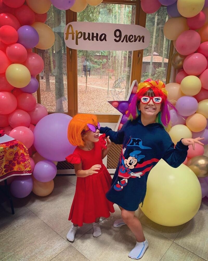 Недавно старшая дочь артиста отметила 9-летие