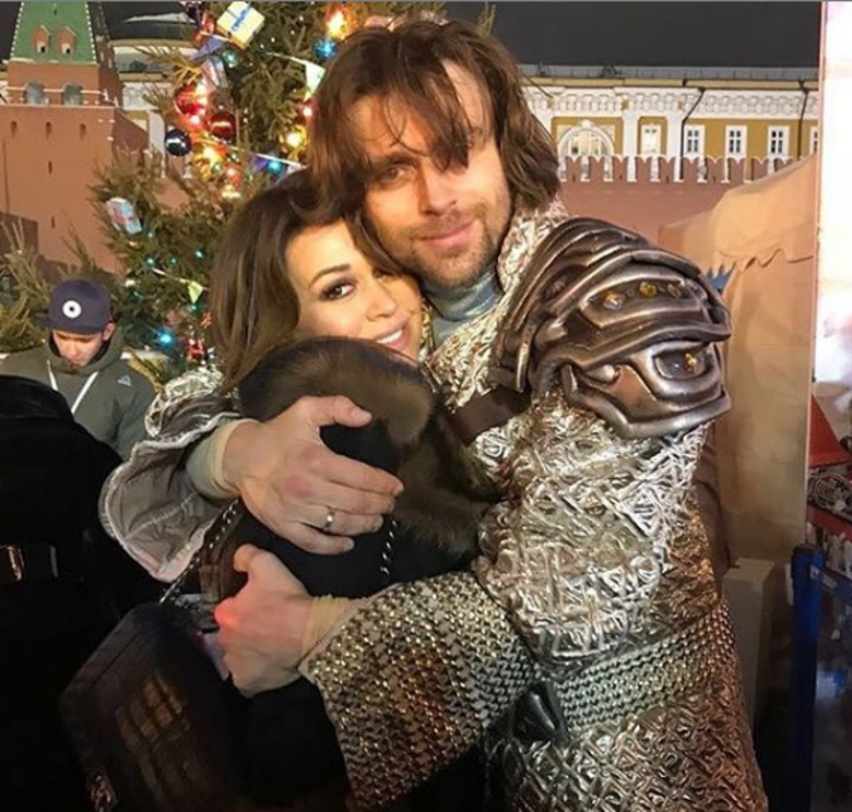 селебритис предлагают баснословные деньги