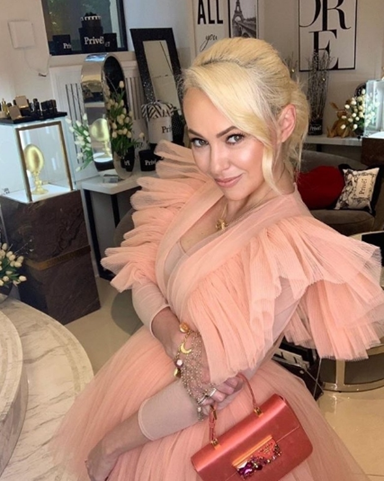 Яна Рудковская