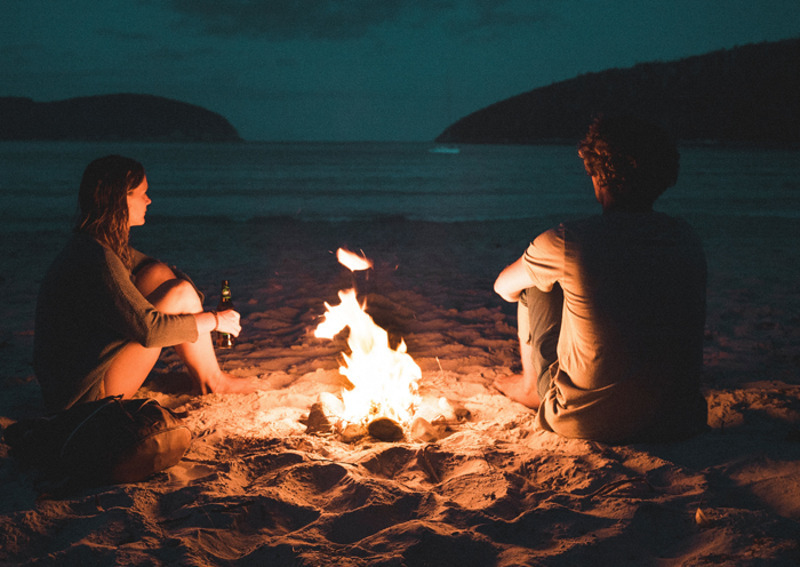 Разлюбивший человек стремится свести к минимуму и тактильные контакты