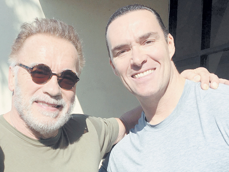 Подростком Александр даже не мечтал о том, что Арнольд Шварценеггер из кумира превратится в друга