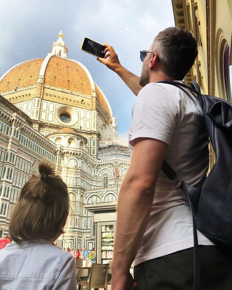 Дмитрий Шепелев старается ограничить сына от пользования гаджетами