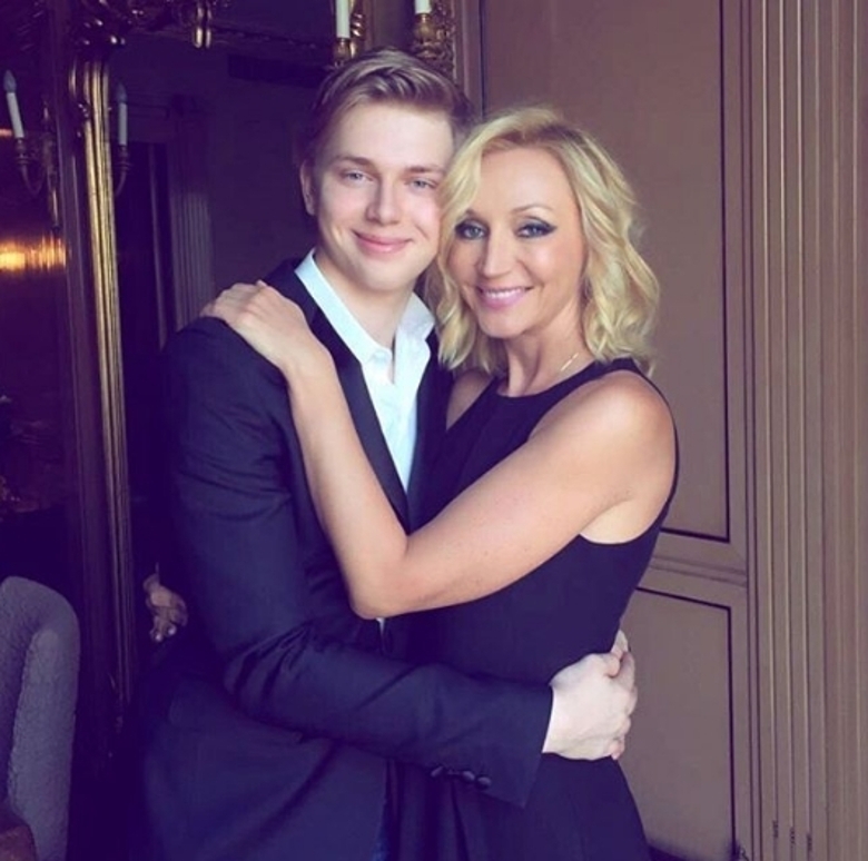 ДЕНИ БАЙСАРОВ И КРИСТИНА ОРБАКАЙТЕ