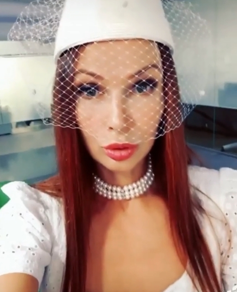 Эвелина Бледанс