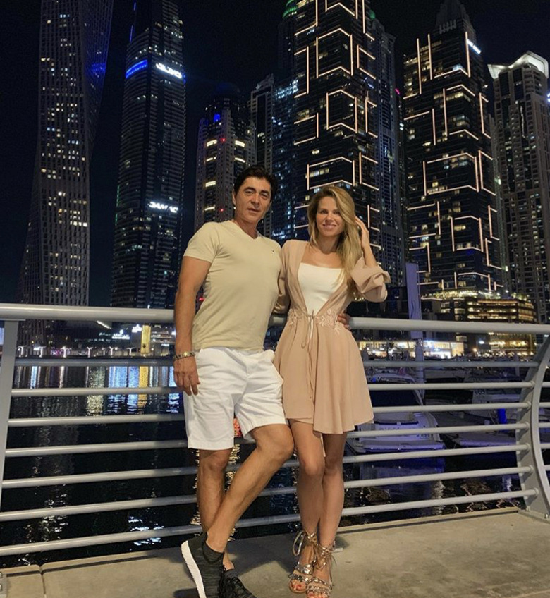 пара не скрывает своих отношений