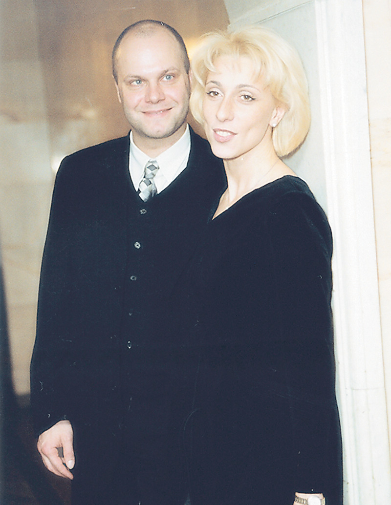 Личная жизнь актрисы тоже связана с творческими людьми. Юлия была в гражданском браке с музыкантом и актером Алексеем Кортневым