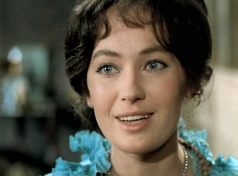 Лариса Гузеева в фильме "Бесприданница"