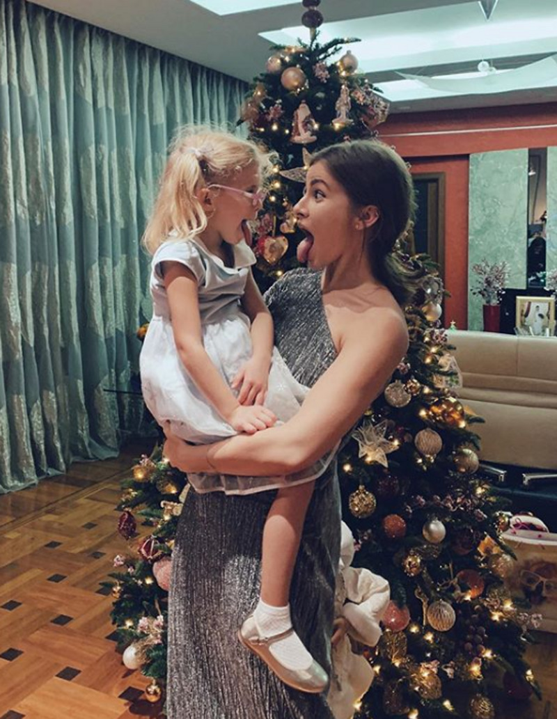 Тата Бондарчук с дочерью