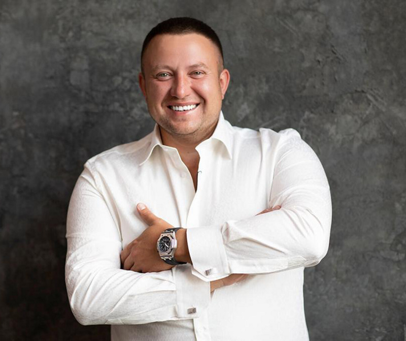 Евгений Николаев