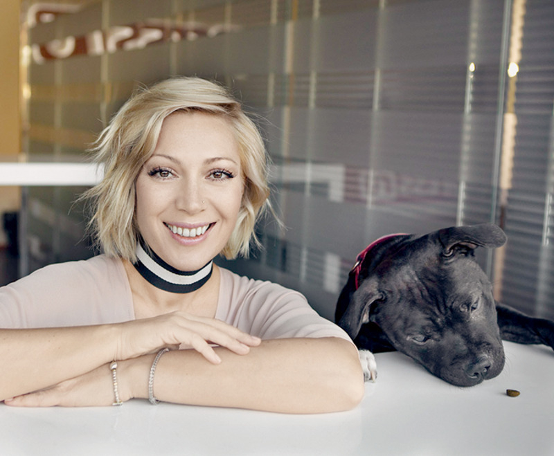 Полгода назад в семье телеведущей случилось пополнение. В доме появилась собака