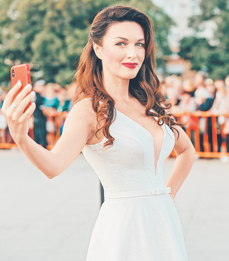 Юлия Такшина в свадебном платье