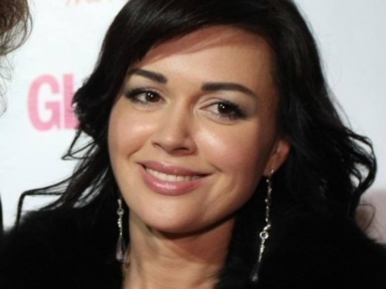 Анастасия Заворотнюк