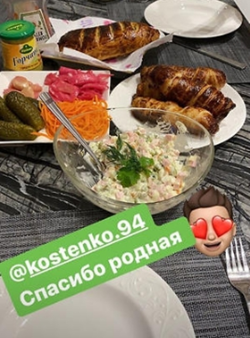 Тарасов похвалился кулинарным талантом жены