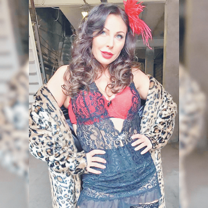 После «Счастливы вместе» Наталья сыграла самых разных героинь, однако образ яркой девушки закрепился за ней довольно прочно. Именно такая роль досталась ей в сериале «Две девицы на мели»