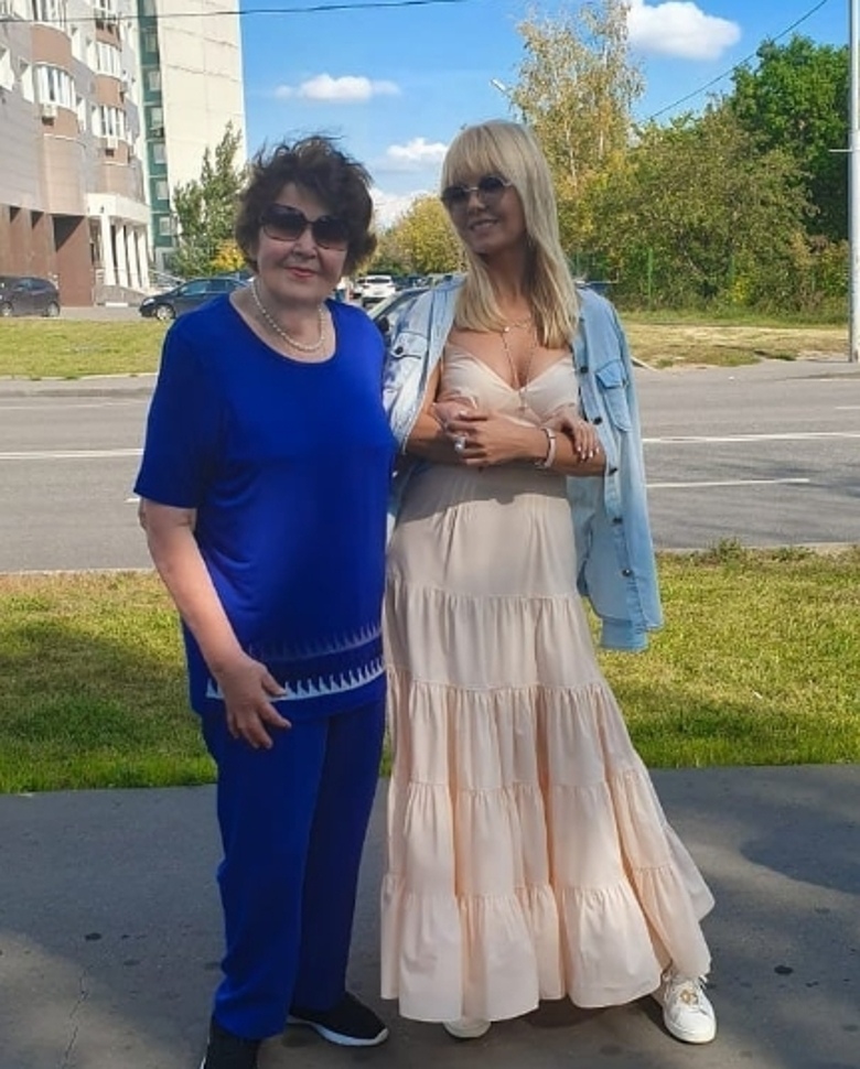Валерия с мамой