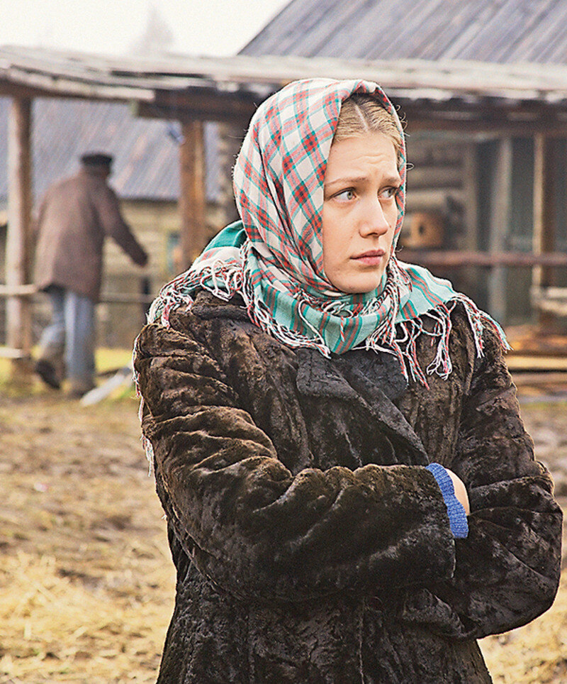 Актрисе Карине Андоленко при подготовке к роли очень помогли ее бабушка и дедушка, которые поделились яркими воспоминаниями об эпохе, в которую разворачивается действие сериала