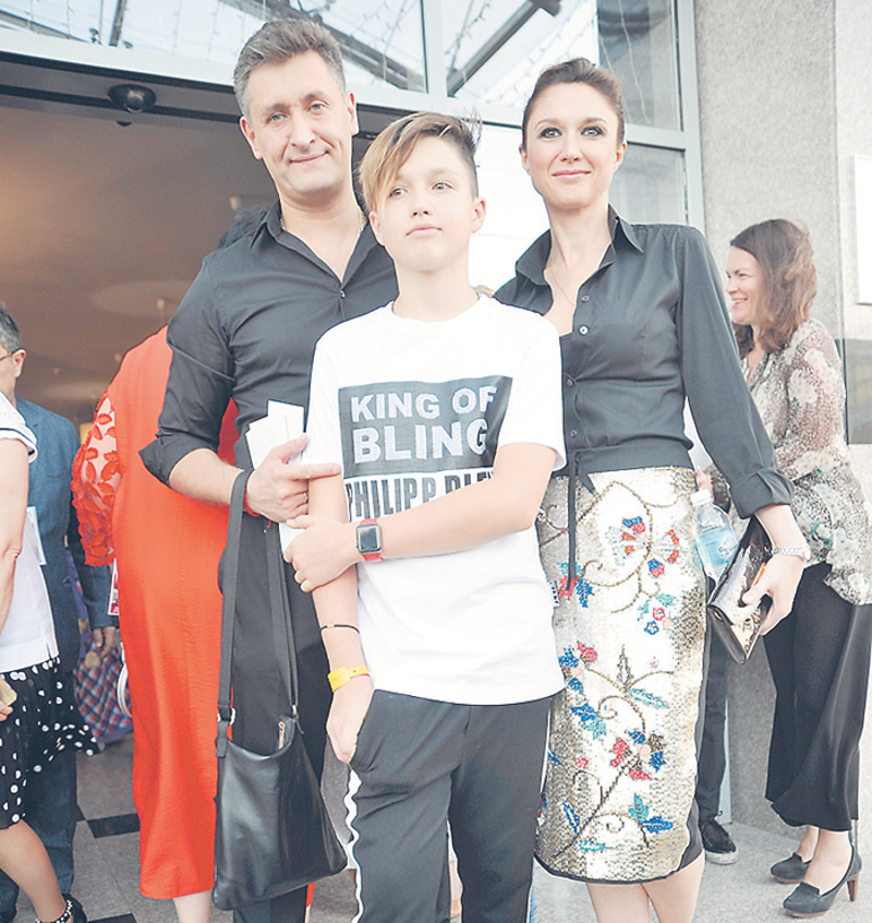 Олег Масленников-Войтов с супругой Алиной Бородиной и сыном Никитой