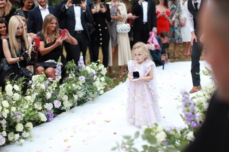 Роман Архипов женился на Алисе Огородниковой