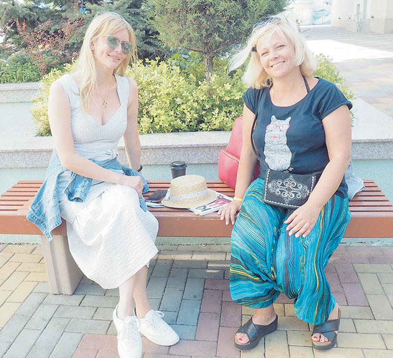 Актрисы Анна Чурина и Анна Яновская