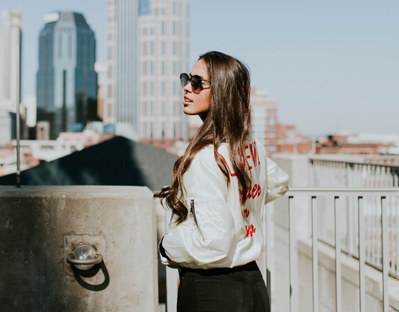 Как бороться с пигментными пятнами?