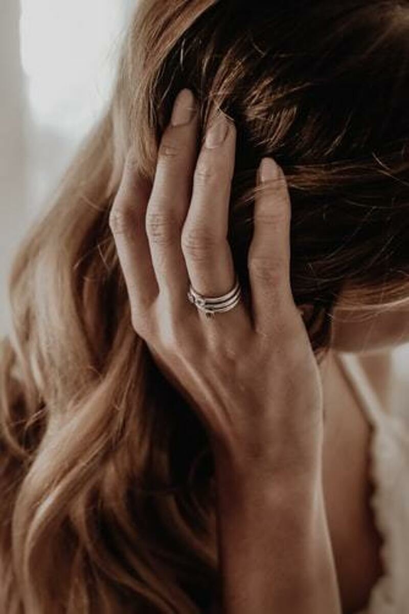 следите за состоянием волос и ногтей