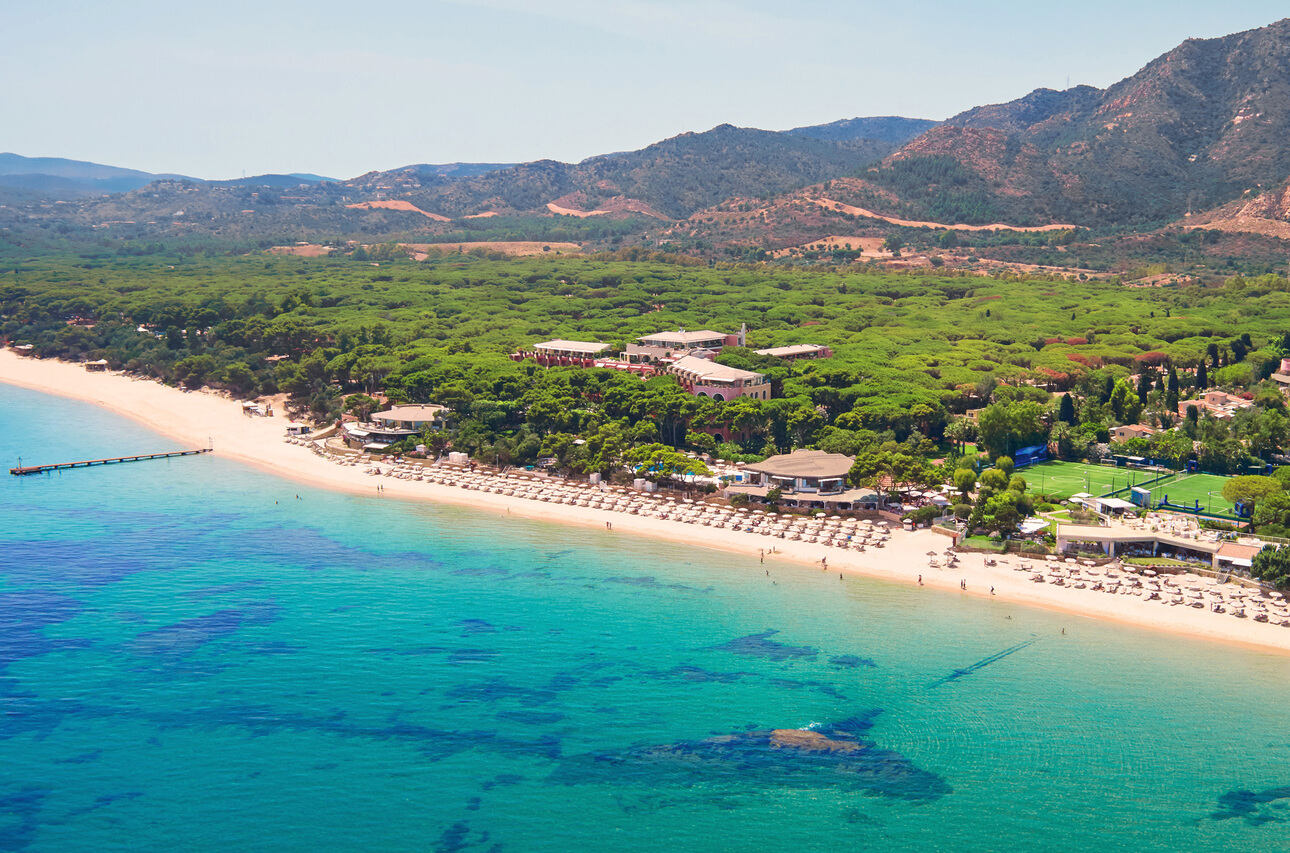 В номинации «Лучшие курорты» награду взял знаменитый на весь мир Forte Village