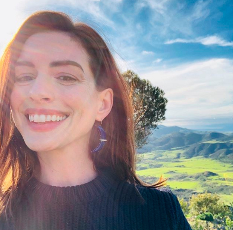 Энн Хэтэуэй ждет второго ребенка