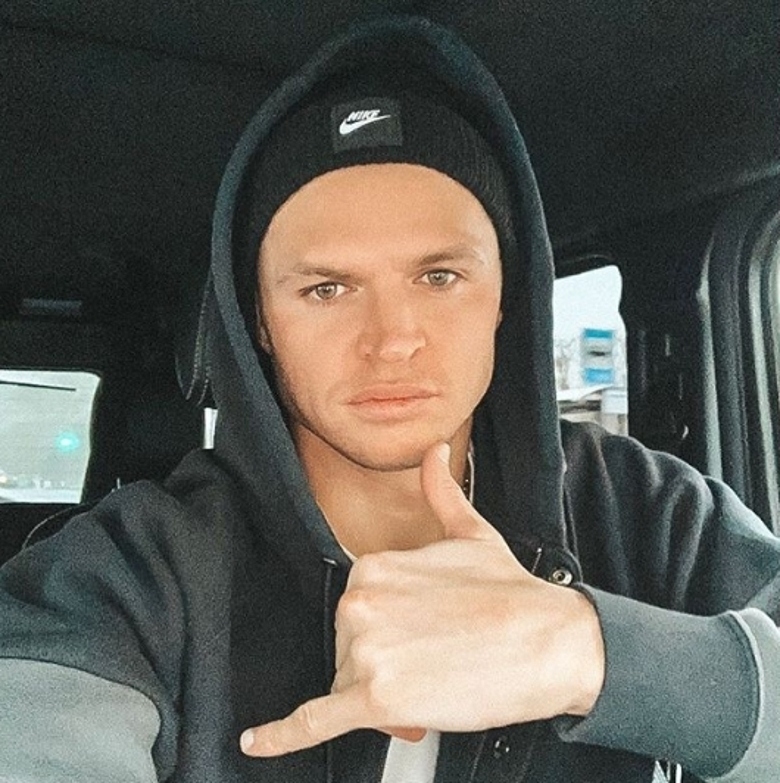 Дмитрий Тарасов