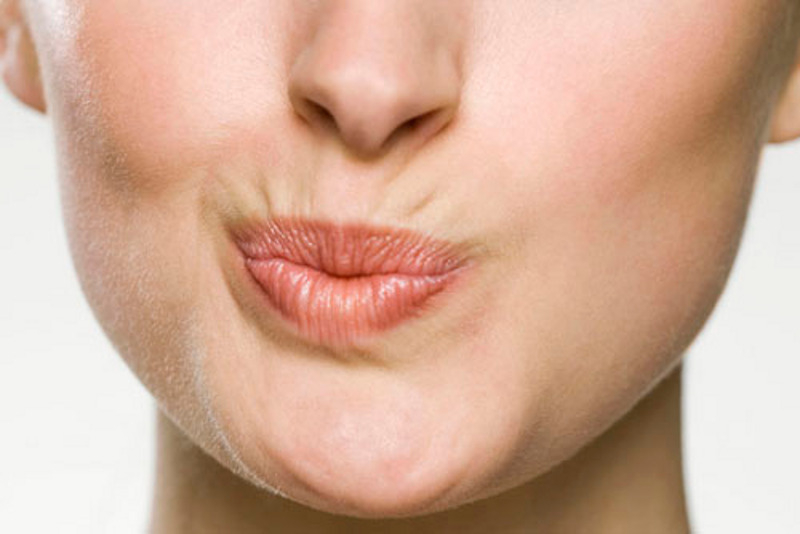 Для устранения кисетных морщин