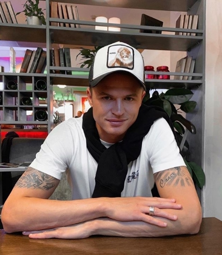 Дмитрий Тарасов