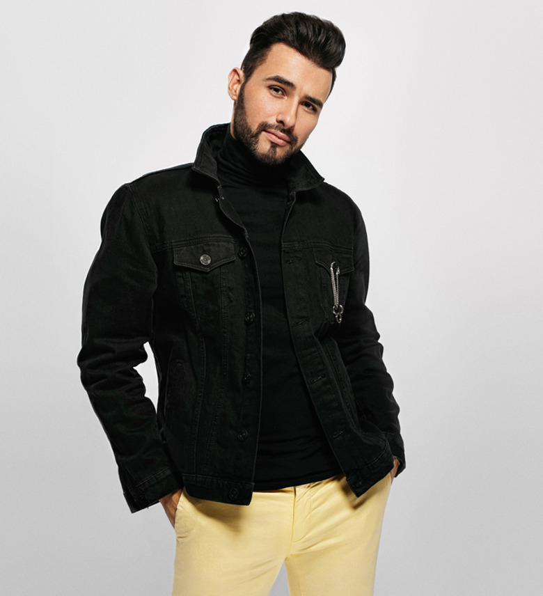 Максим Завидия