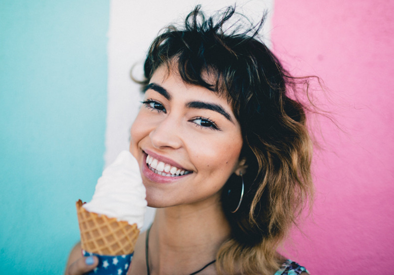 Летом хочется дать отдохнуть коже от многослойного макияжа