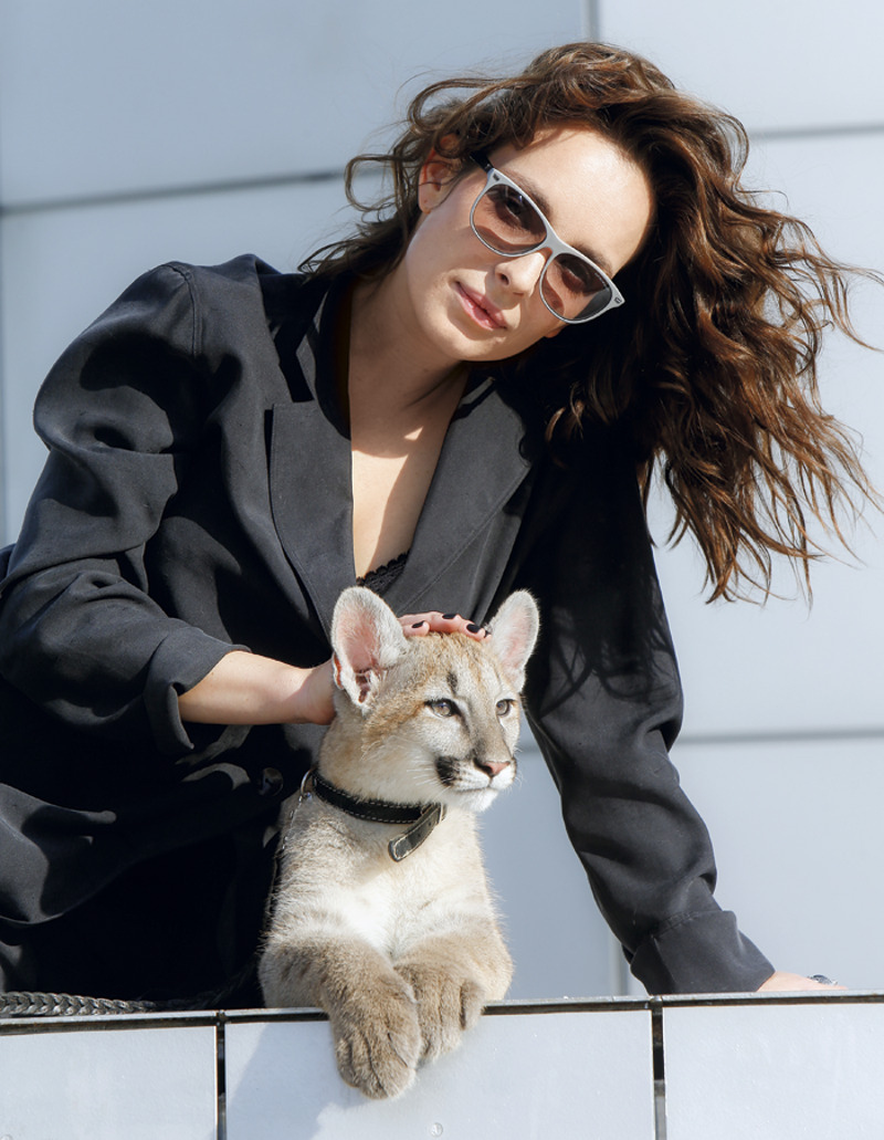 "Предложение Арсений сделал мне на необитаемом острове в Таиланде. Все уехали плавать, и мы остались одни. Было прямо как в кино, романтично"