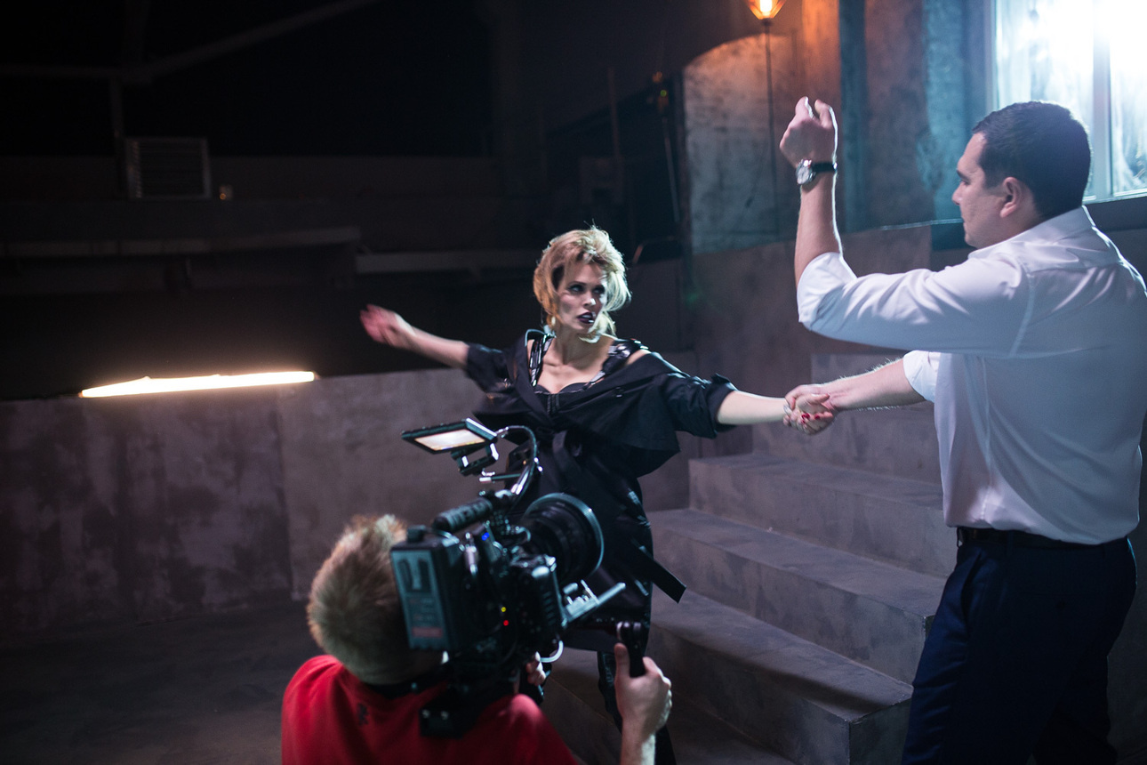 ...что даже после команды "Стоп" не могла прийти в себя