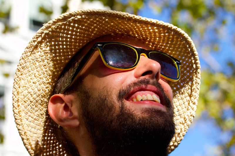 Соломенная шляпа - аксессуар, полюбившийся и мужчинам