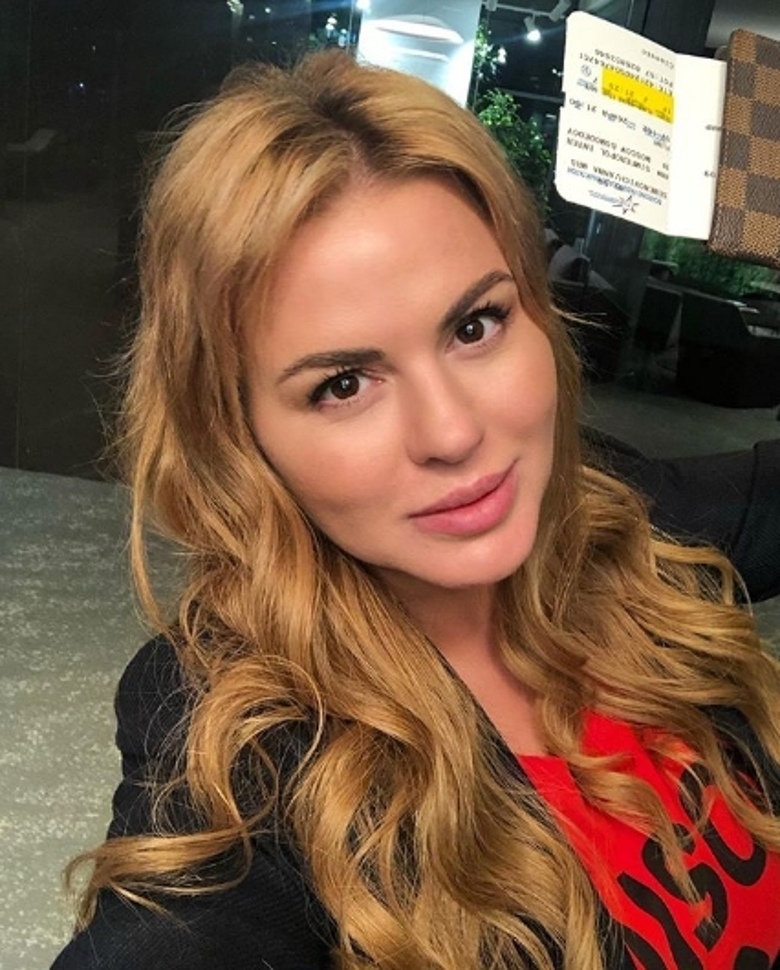 Анна Семенович