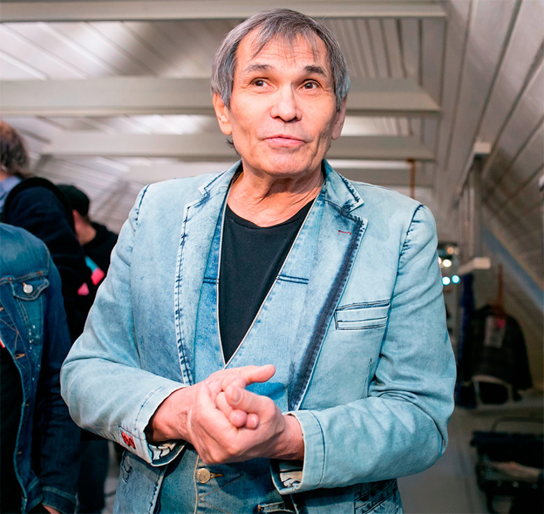 Бари Алибасов