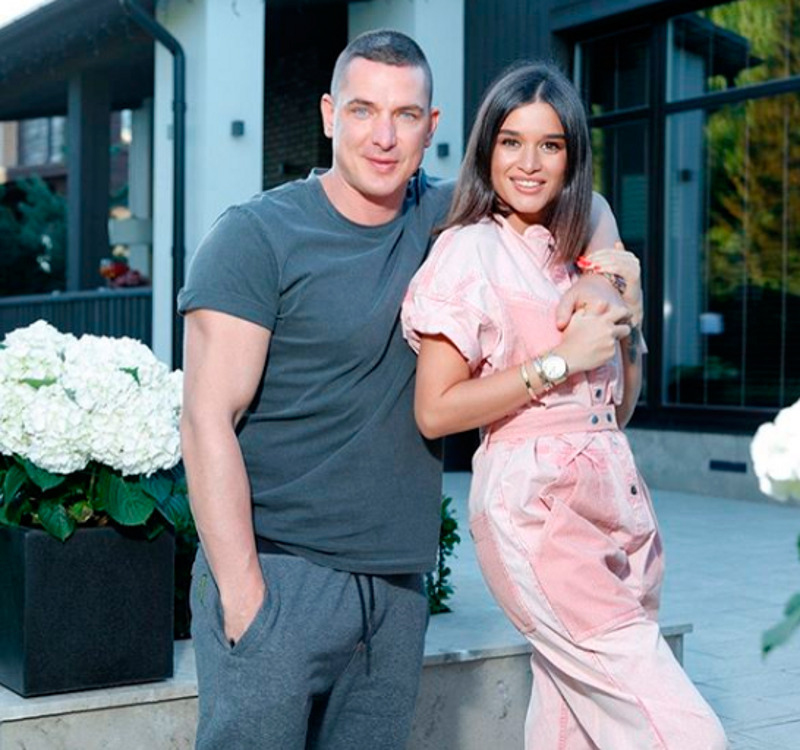 Поклонники гадают, действительно ли между супругами возник конфликт