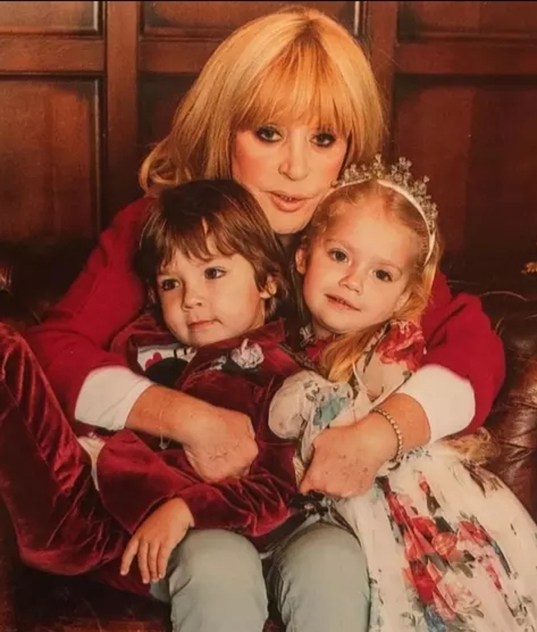 Алла Пугачева