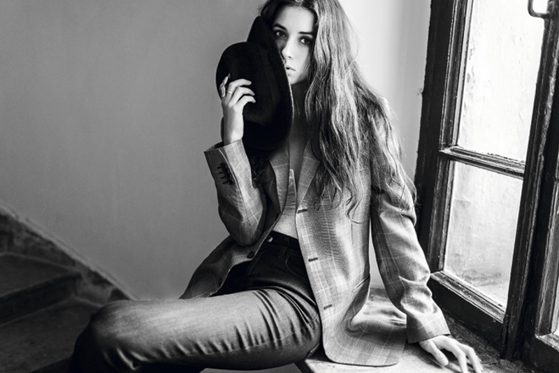 "Я двенадцать лет отдала балету. Но, когда я все оттуда максимально выжала, мне стало неинтересно, захотелось чего-­то другого"