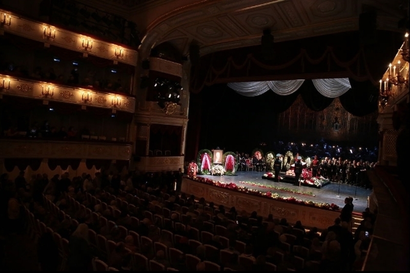 В Малом театре Москвы прощаются с Элиной Быстрицкой