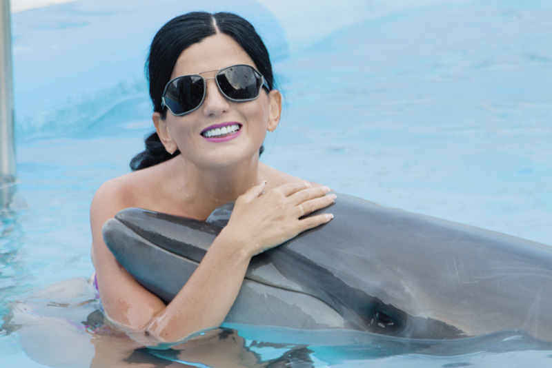 Диане удается не только сохранять прекрасную спортивную форму, но и вести яркий и активный образ жизни