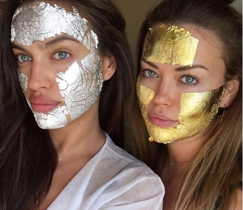 Ирина Шейк с сестрой Татьяной