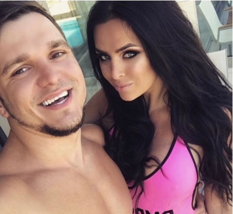 АНТОН ГУСЕВ И ВИКТОРИЯ РОМАНЕЦ