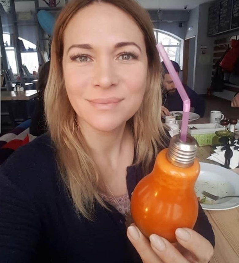 Виктория Макарская