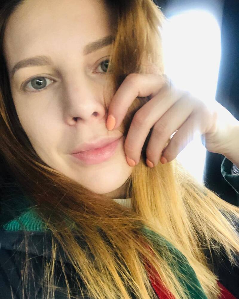 Без макияжа Наталья выглядит очень молодо