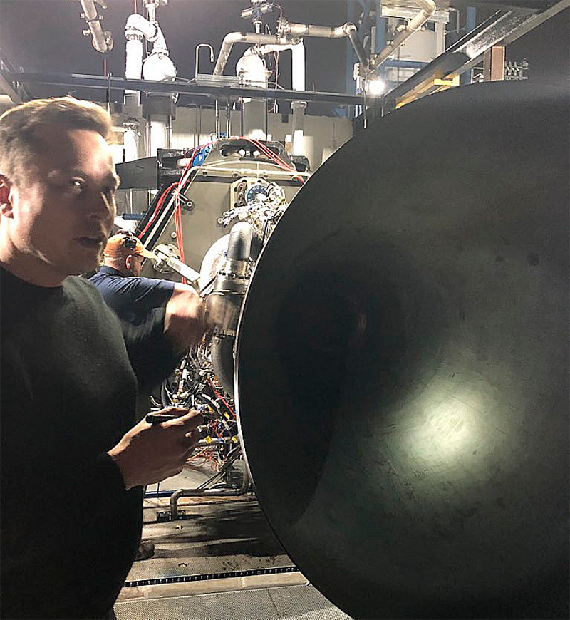 Об Илоне Маске говорят как о бизнесмене, который меняет лицо мира