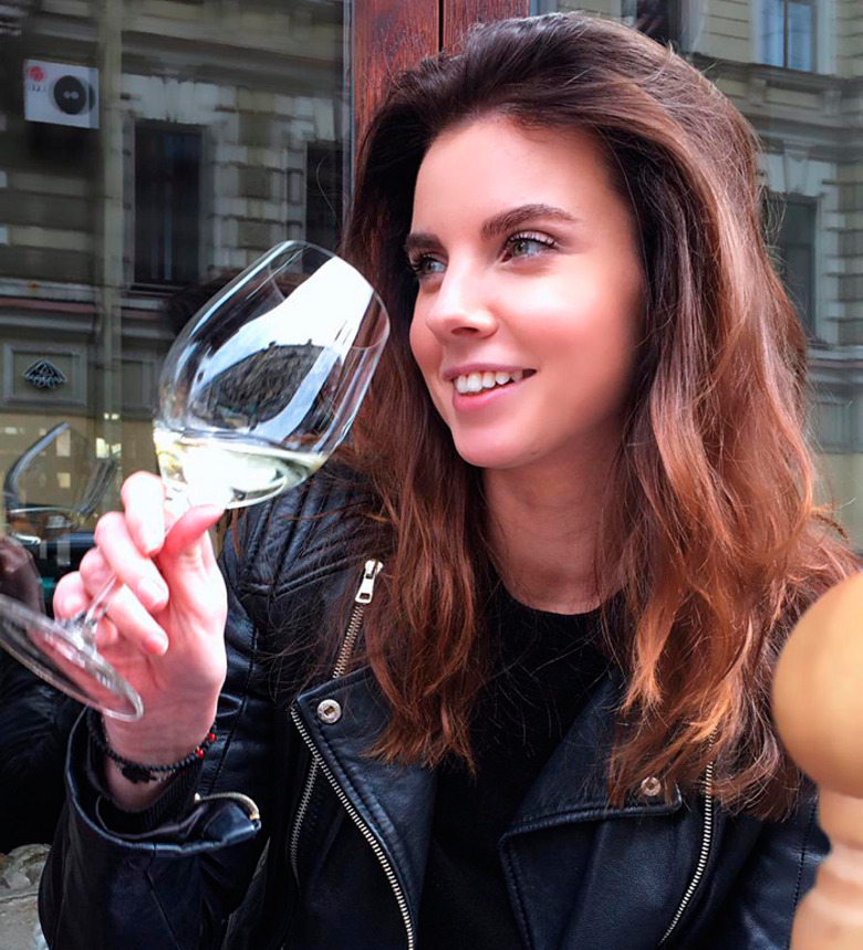 Алена Иванова, сомелье компании Embargo Group.