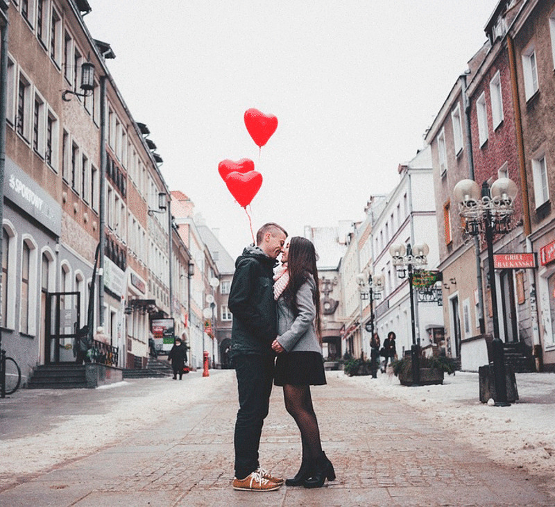 ведите себя естественно